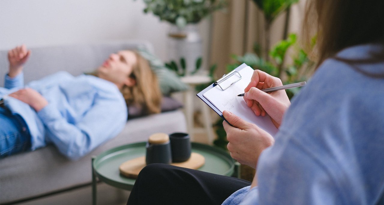 Entenda quem trata depressão